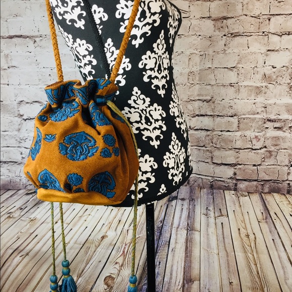 Free People Handbags - Free People Aries Embroidered Leather Crossbody